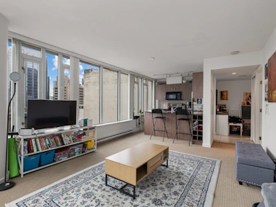 718-610 Granville Street - 5