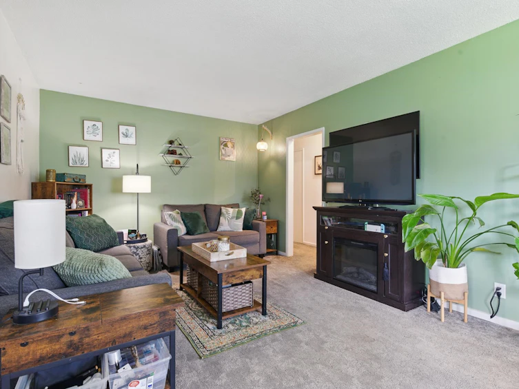8687 Elm Drive, Chilliwack, BC, V2P 4Y3 - 10