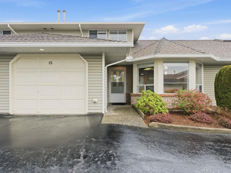 25-32615 Murray Avenue, Abbotsford, BC, V2T 4T6
