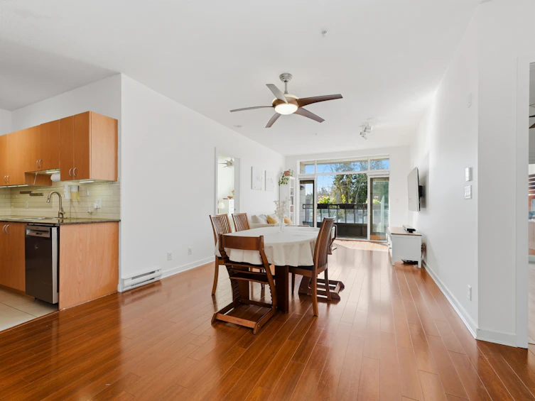 302-4479 W 10th Avenue, Vancouver, BC, V6R 2H8 - 5