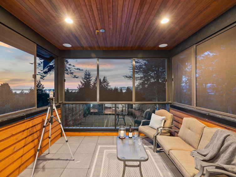 2737 Crescent Drive, Surrey, BC, V4A 3J9 - 30