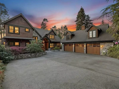 2737 Crescent Drive - 3