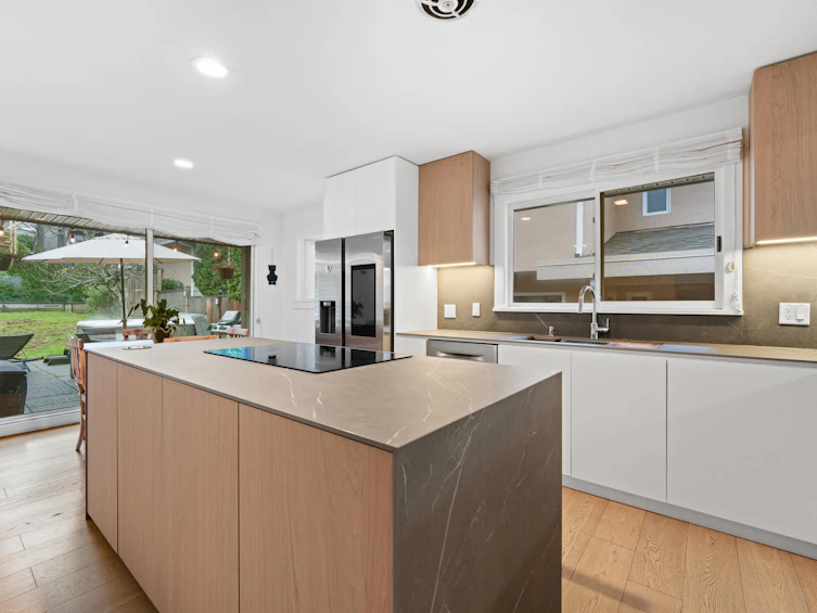6422 Douglas Street, West Vancouver, BC, V7W 2G2 - 11