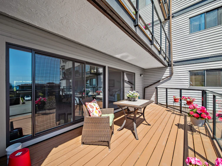105-15041 Prospect Avenue, Surrey, BC, V4B 2B5 - 5