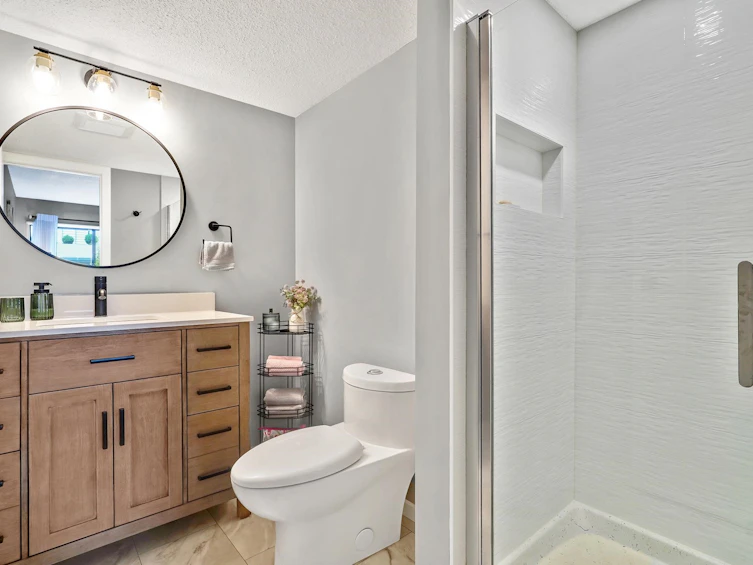 105-15041 Prospect Avenue, Surrey, BC, V4B 2B5 - 22