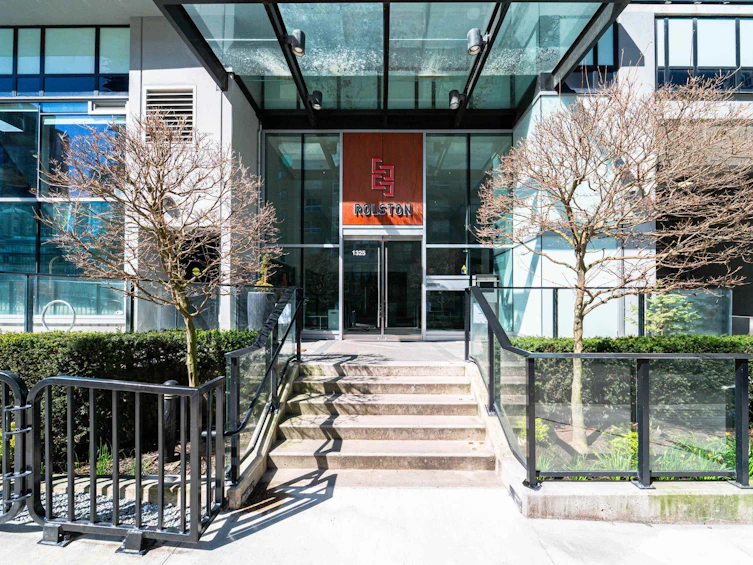1703-1325 Rolston Street, Vancouver, BC, V6B 0M2 - 11