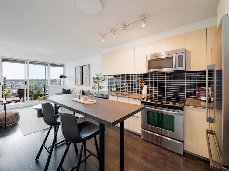 1703-1325 Rolston Street, Vancouver, BC, V6B 0M2 - 4