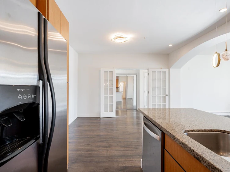 211-33485 South Fraser Way, Abbotsford, BC, V2S 8P9 - 7