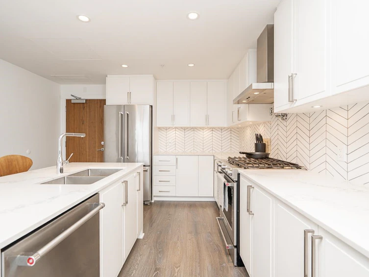 502-4477 Hastings Street, Burnaby, BC, V5C 2K1 - 8