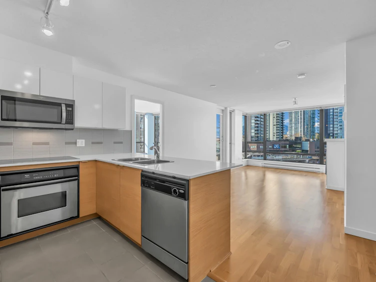 1002-4178 Dawson Street, Burnaby, BC, V5C 0A1 - 3