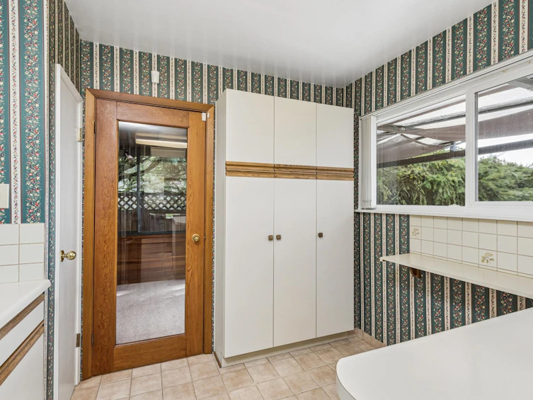 702 Winona Avenue, North Vancouver, BC, V7R 2B1 - 15