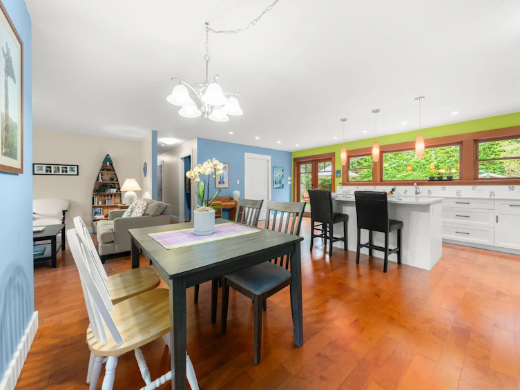 1085 Edgewood Road, North Vancouver, BC, V7R 1Y8 - 11
