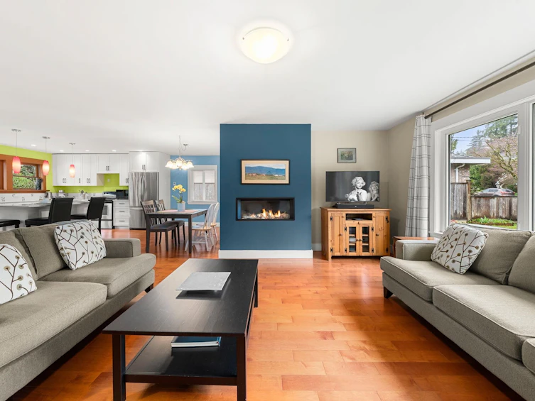 1085 Edgewood Road, North Vancouver, BC, V7R 1Y8 - 4