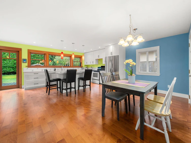 1085 Edgewood Road, North Vancouver, BC, V7R 1Y8 - 12
