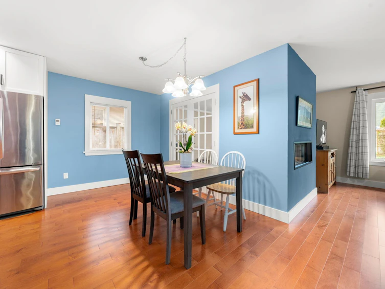1085 Edgewood Road, North Vancouver, BC, V7R 1Y8 - 10