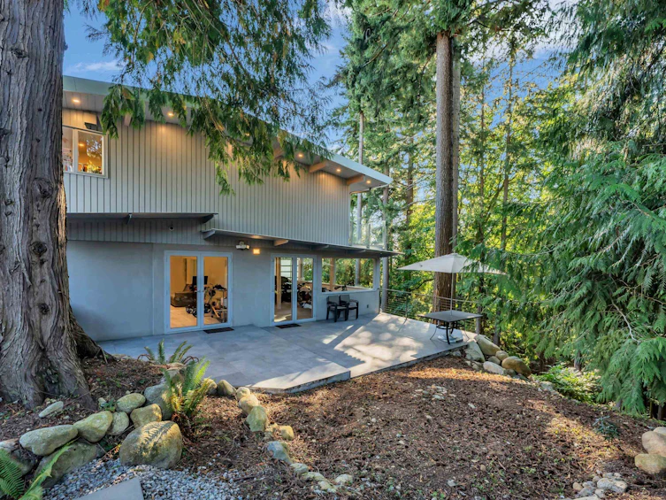 4138 Burkehill Road, West Vancouver, BC, V7V 3M4 - 4
