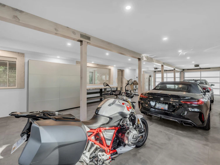 4138 Burkehill Road, West Vancouver, BC, V7V 3M4 - 3