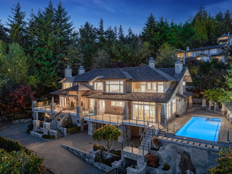 2495 Hudson Court, West Vancouver, BC, V7S 3J2 - 3