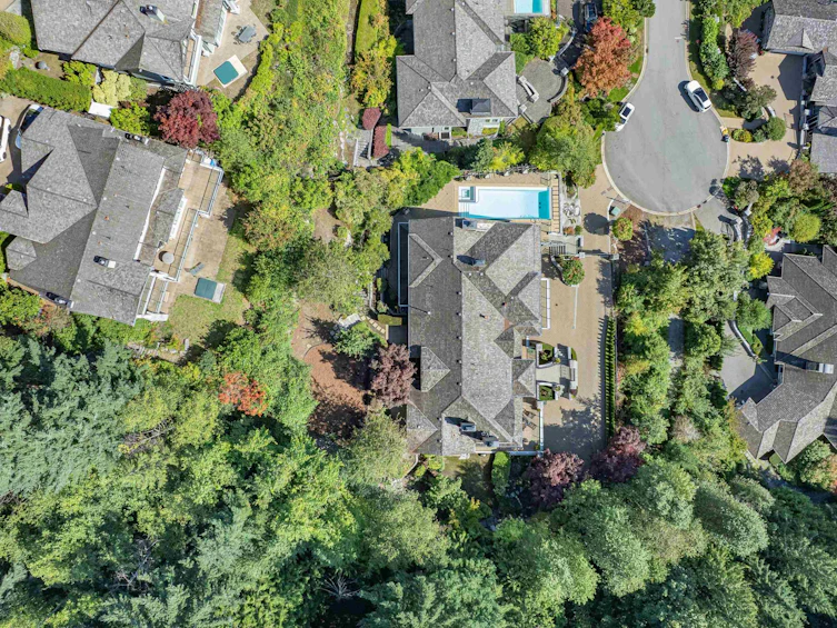 2495 Hudson Court, West Vancouver, BC, V7S 3J2 - 39