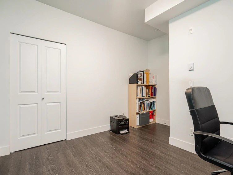 301-9983 E Barnston Drive, Surrey, BC, V4N 6T3 - 21