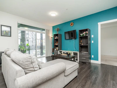301-9983 E Barnston Drive - 4
