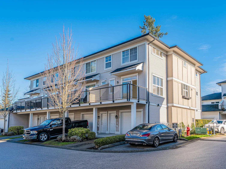 39-2469 164 Street, Surrey, BC, V3S 3T4 - 2