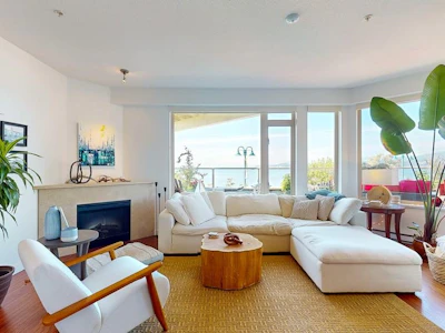 222-5160 Davis Bay Road - 3