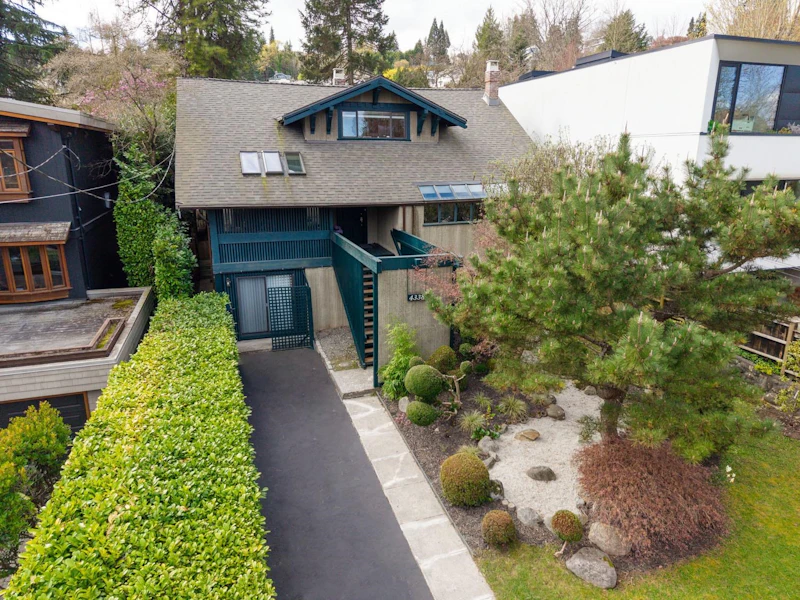 4338 W 2nd Avenue, Vancouver BC V6R 1K3
