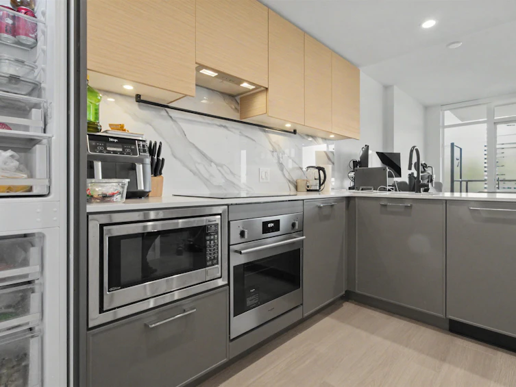 2308-13725 George Junction, Surrey, BC, V3T 0V7 - 5