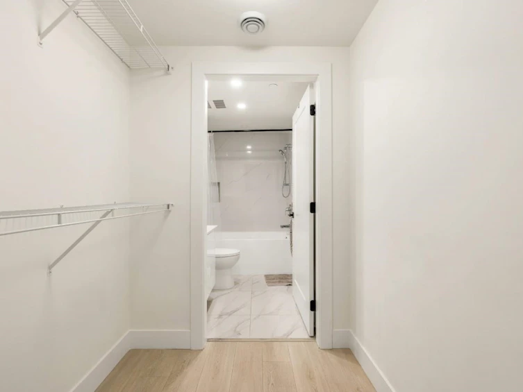 601-5399 Joyce Street, Vancouver, BC, V5R 4H3 - 11
