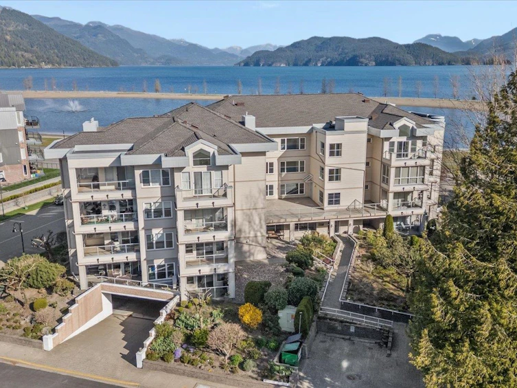302-410 Esplanade Avenue, Harrison Hot Springs, BC, V0M 1K0