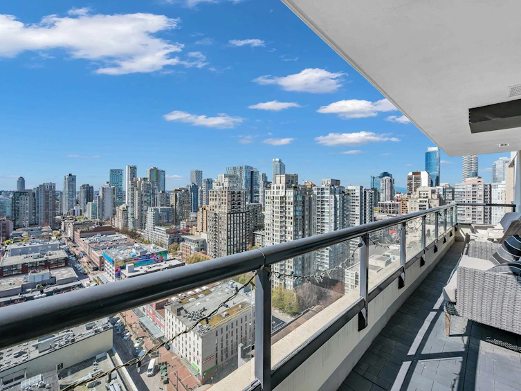 2608-977 Mainland Street, Vancouver, BC, V6B 1T2 - 2