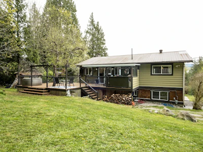 5930 Shoal Way - 2