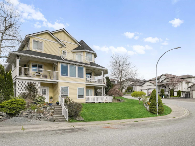 3449 Promontory Court, Abbotsford, BC, V2T 6S8 - 2
