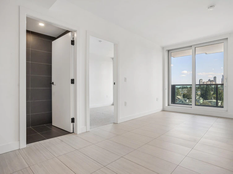 804-5058 Joyce Street, Vancouver, BC, V5R 0J9 - 2