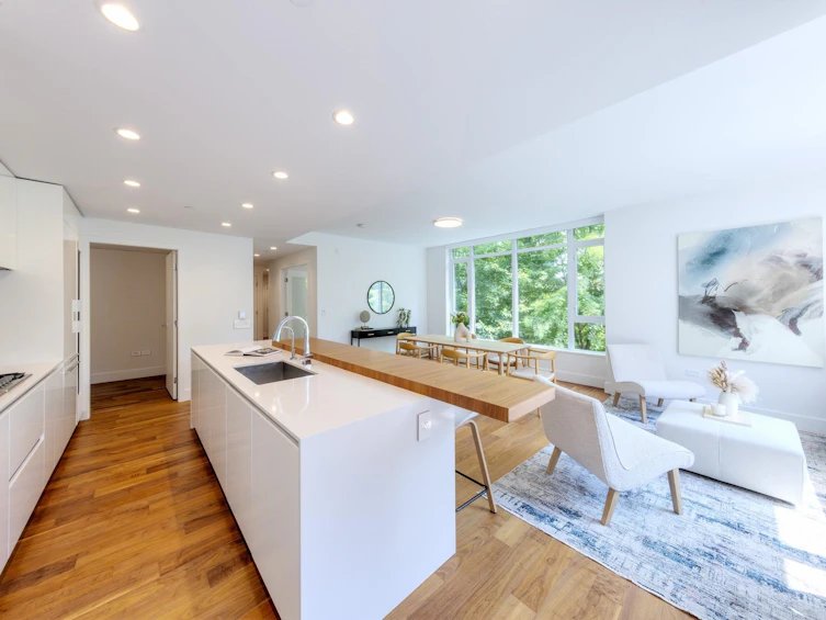 206-7428 Alberta Street, Vancouver, BC, V5X 0J5
