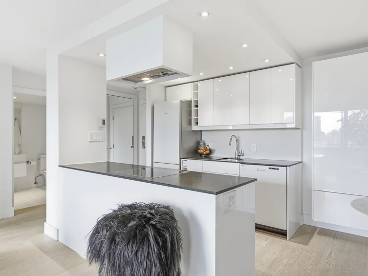 1806-1725 Pendrell Street, Vancouver, BC, V6G 2X7 - 10