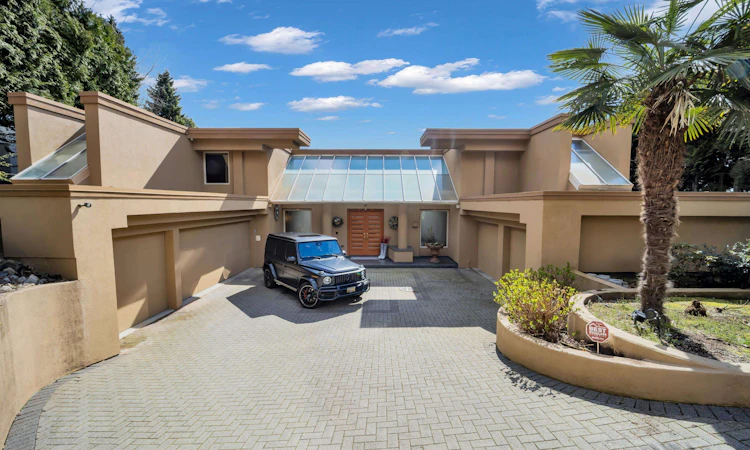 848 Eyremount Drive
