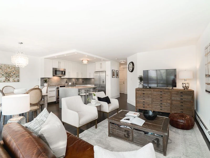 105 - 518 Moberly Road, Vancouver BC V5Z 4G3