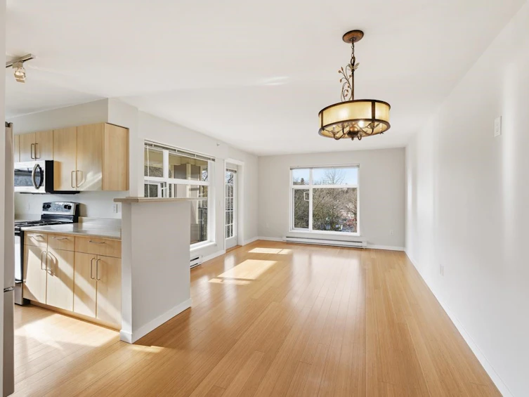 404-3575 Euclid Avenue, Vancouver, BC, V5R 6H5 - 5