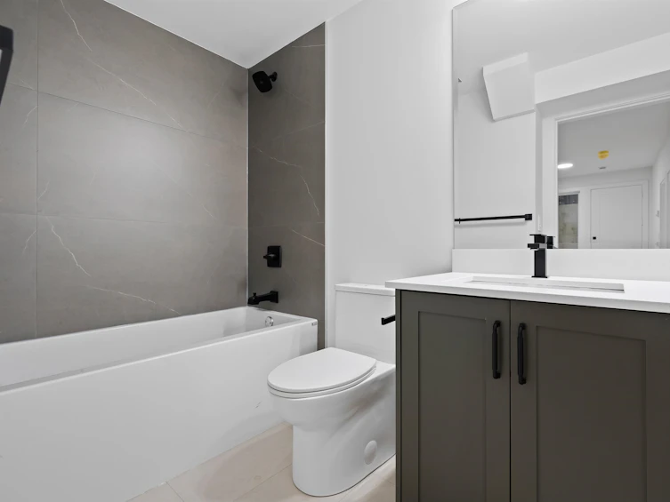 102-16594 22 Avenue, Surrey, BC, V3Z 0V5 - 23