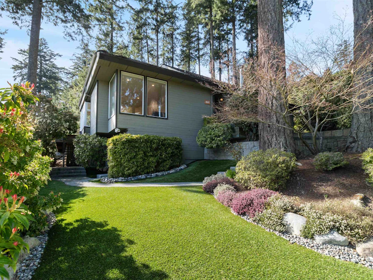 4635 Caulfeild Drive, West Vancouver, BC, V7W 1E9 - 34