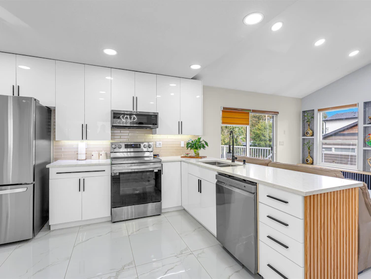 4840 196 Street, Langley, BC, V3A 7Z7 - 11