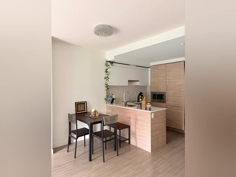 311-13655 Fraser Highway, Surrey, BC, V3T 0P8 - 3