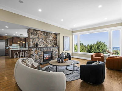 1371 Burnside Road - 4