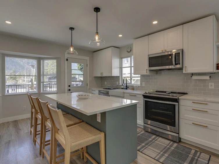 41873 Faith Road, Squamish, BC, V0N 1H0 - 10