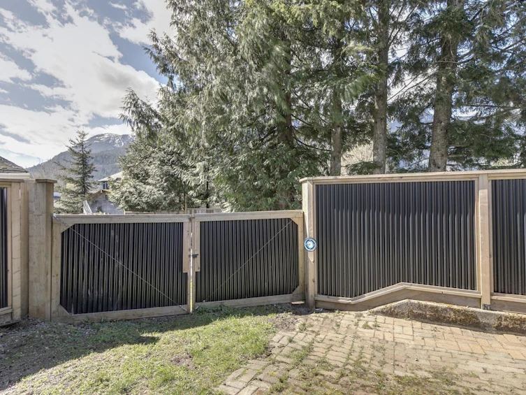 41873 Faith Road, Squamish, BC, V0N 1H0 - 34