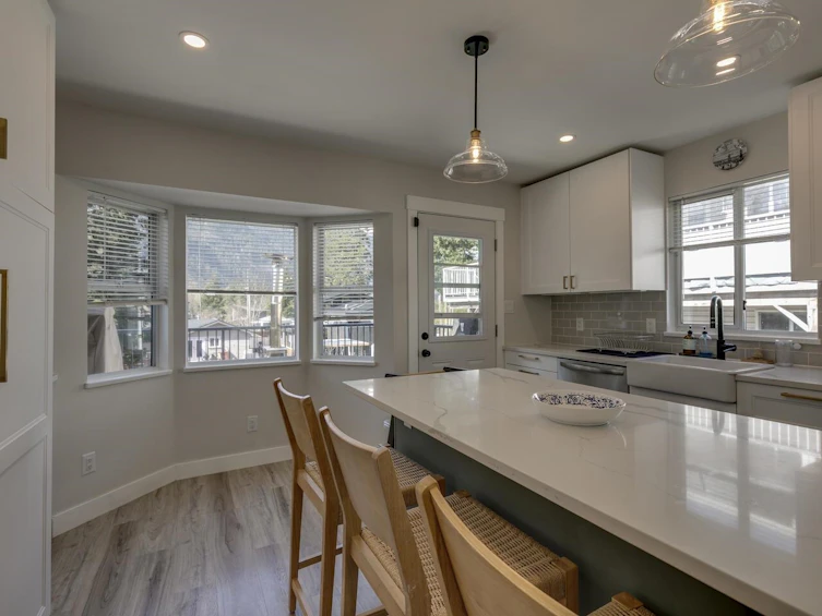 41873 Faith Road, Squamish, BC, V0N 1H0 - 13