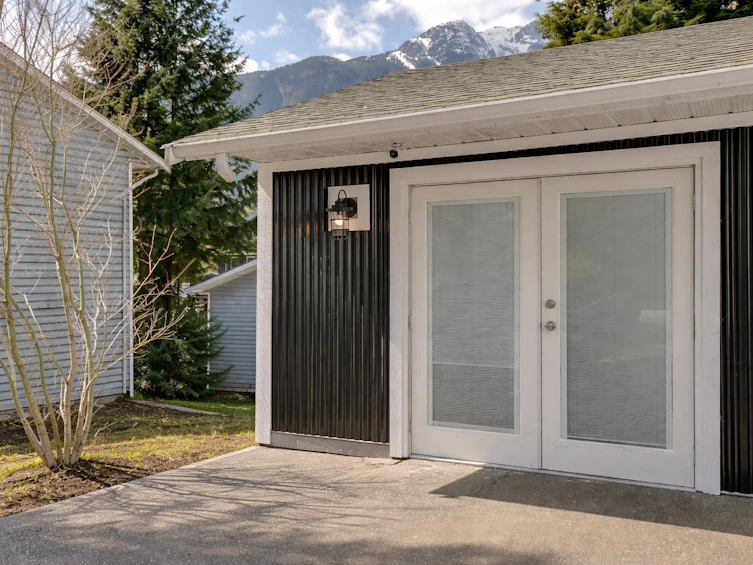 41873 Faith Road, Squamish, BC, V0N 1H0 - 22