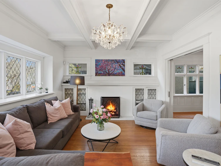 3350 W 3rd Avenue, Vancouver, BC, V6R 1L4 - 2